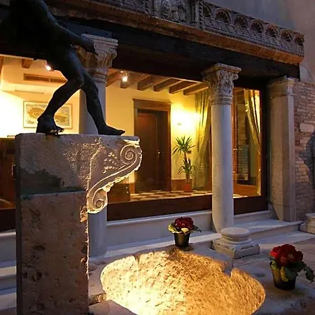 Hotel Al Ponte Mocenigo-3